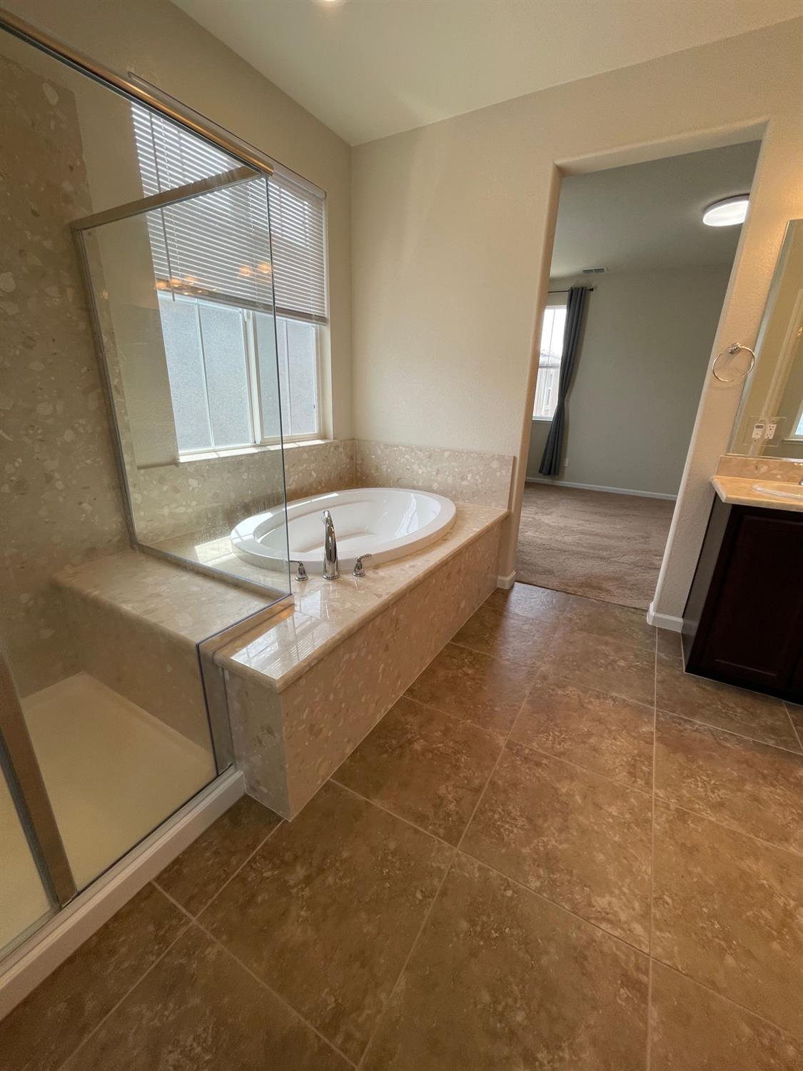 3845 Lookout Dr, Modesto, CA 95355