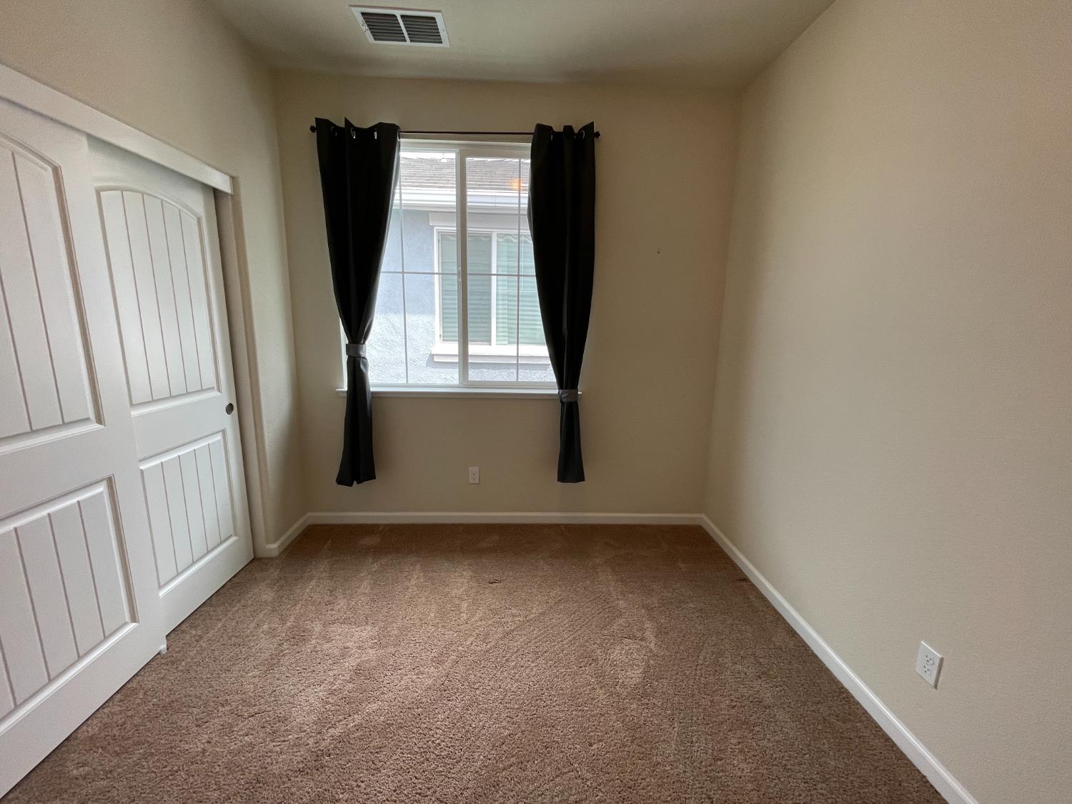 3845 Lookout Dr, Modesto, CA 95355