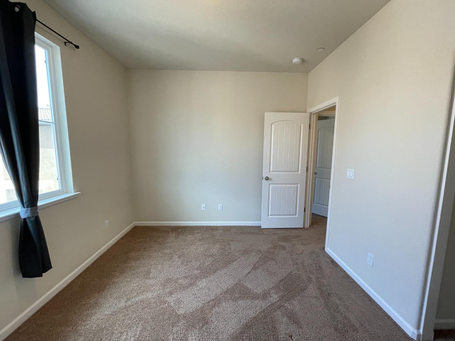 3845 Lookout Dr, Modesto, CA 95355
