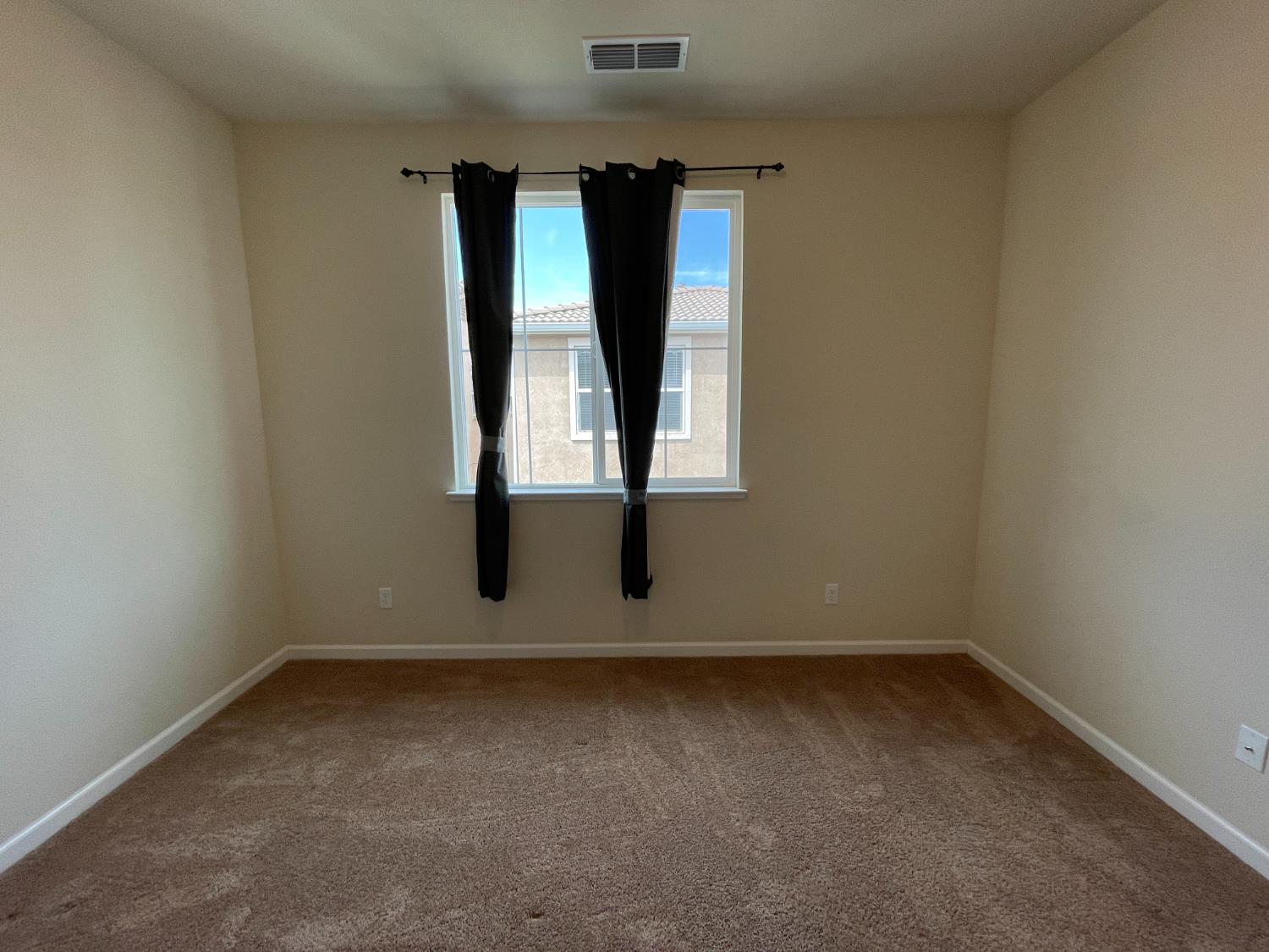 3845 Lookout Dr, Modesto, CA 95355