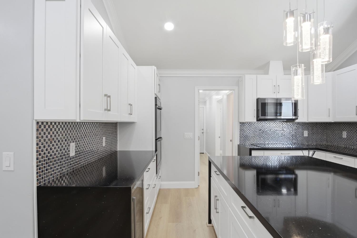 6244 Robin Ave, Livingston, CA 95334