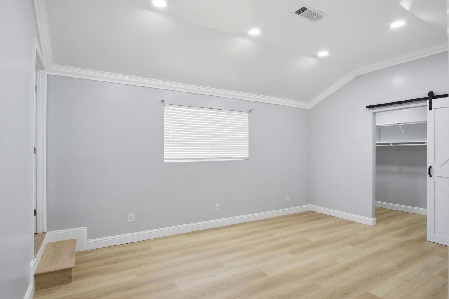 6244 Robin Ave, Livingston, CA 95334