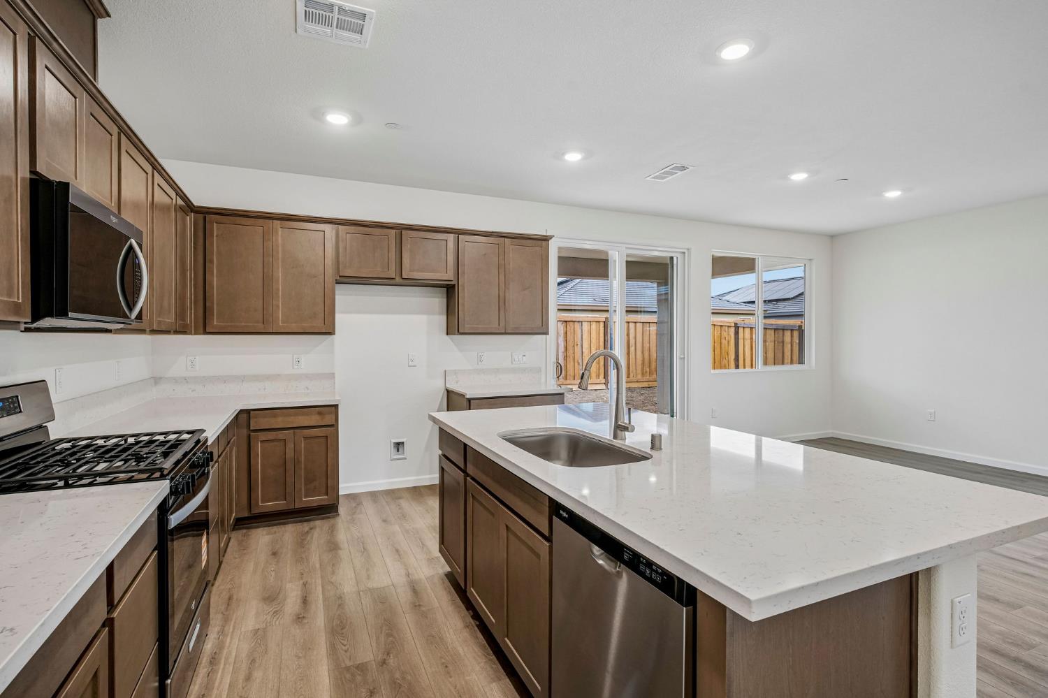 5412 Harmony Cir, Riverbank, CA 95367