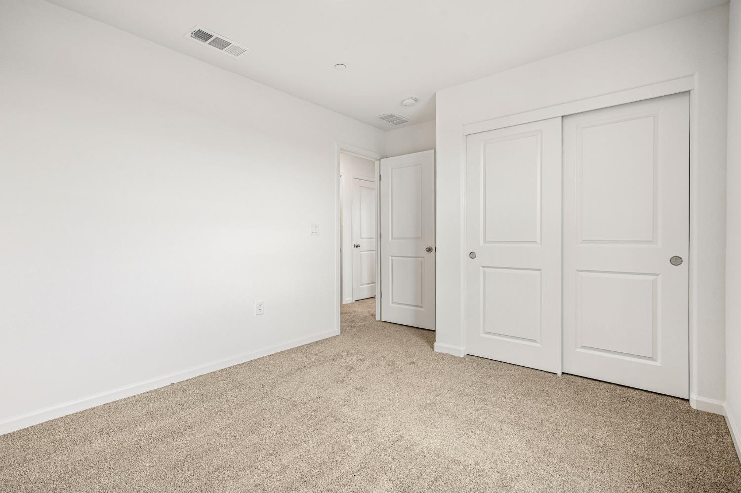 5412 Harmony Cir, Riverbank, CA 95367