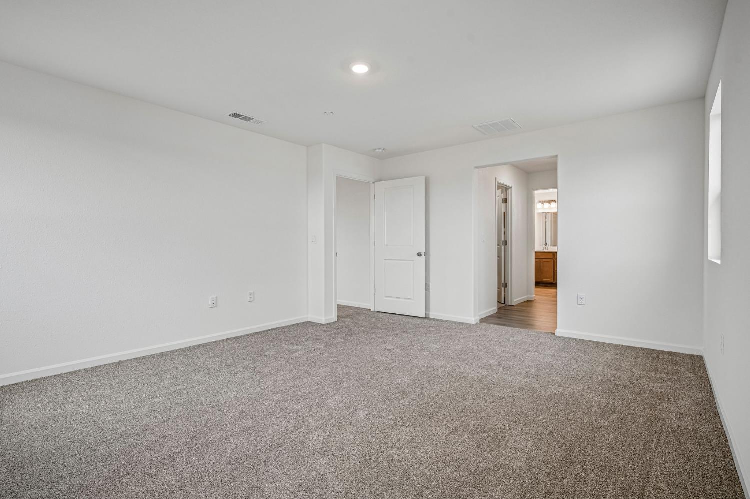 5412 Harmony Cir, Riverbank, CA 95367