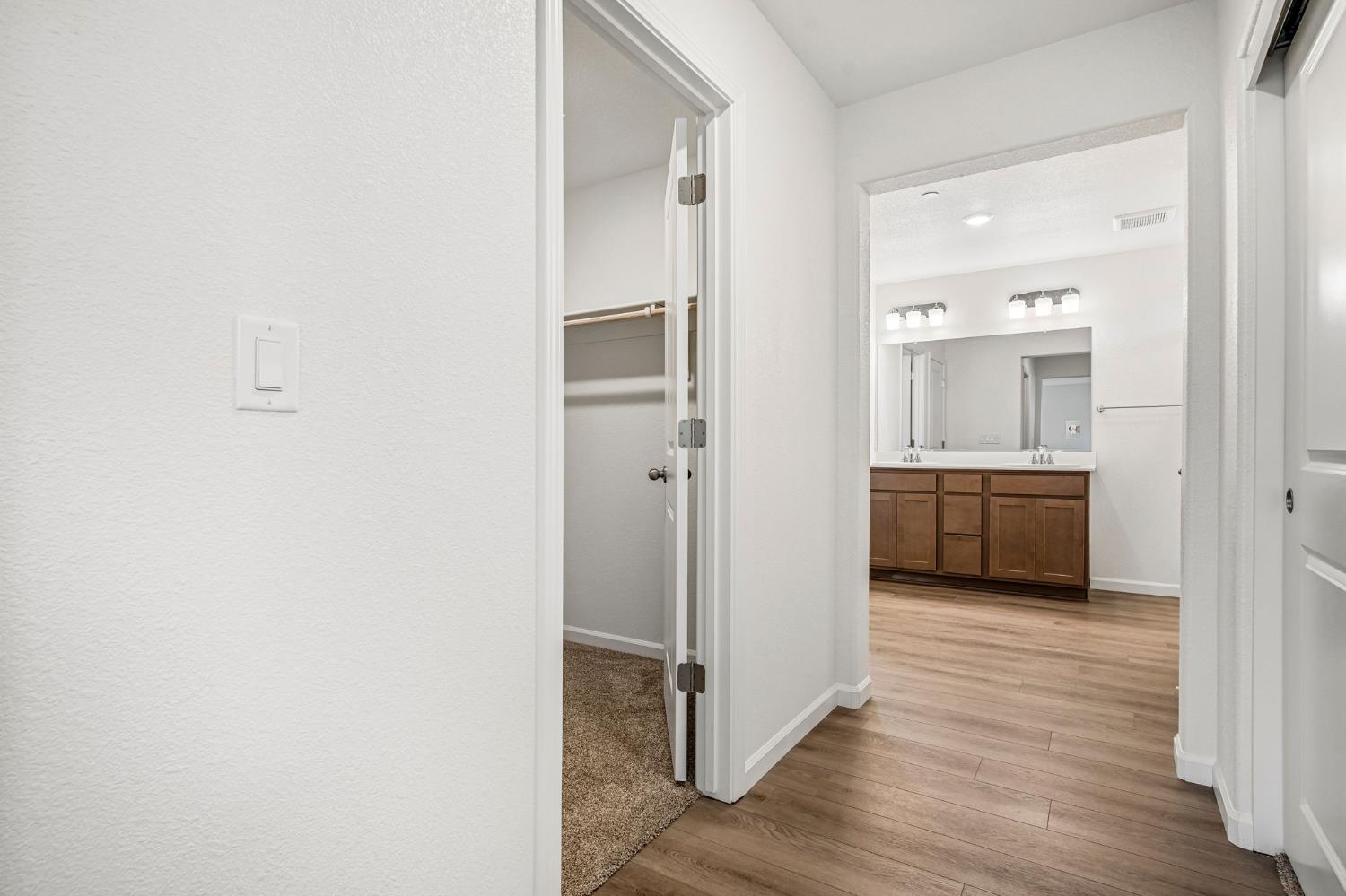 5412 Harmony Cir, Riverbank, CA 95367