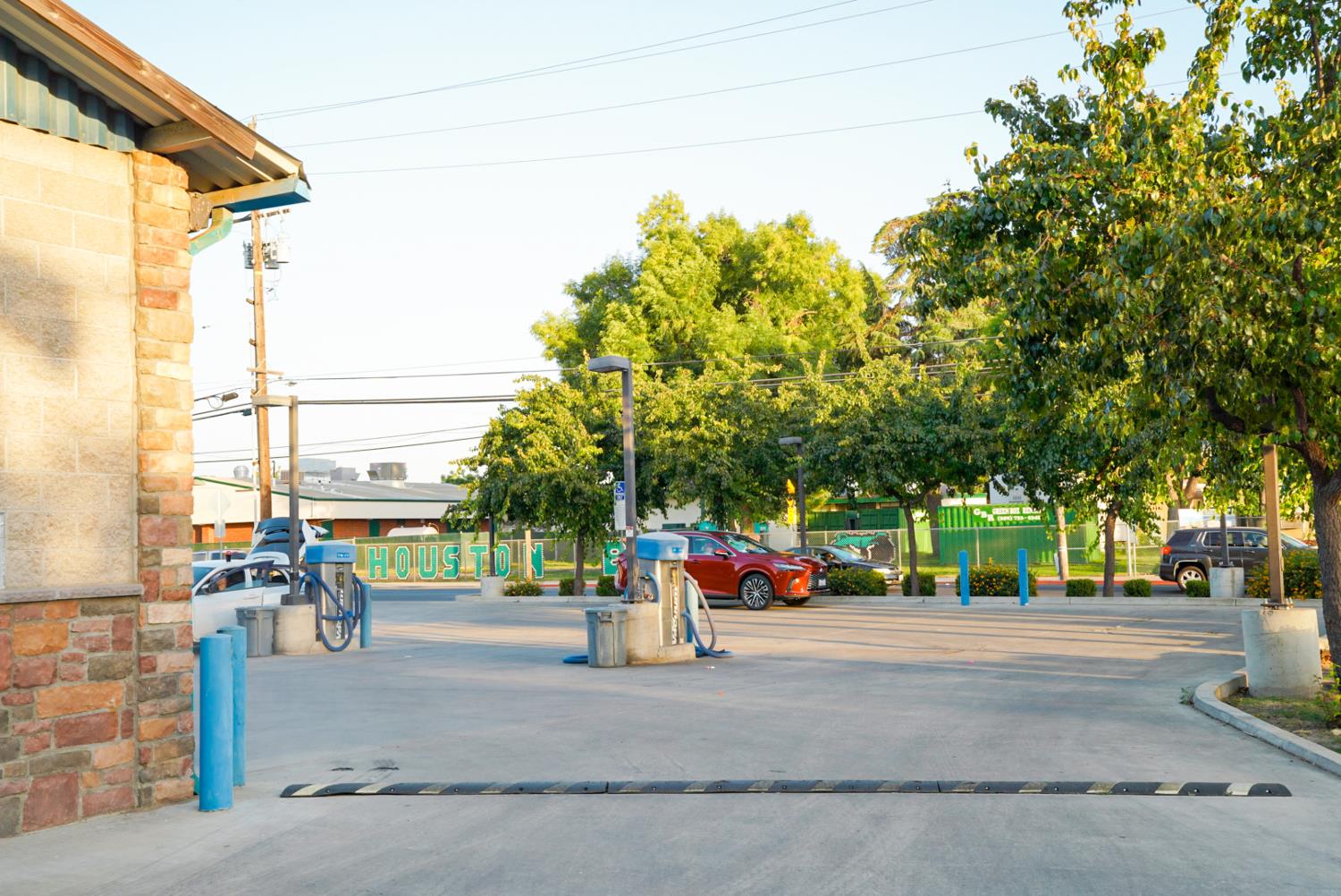 1220 Houston Ave, Visalia, CA 93291