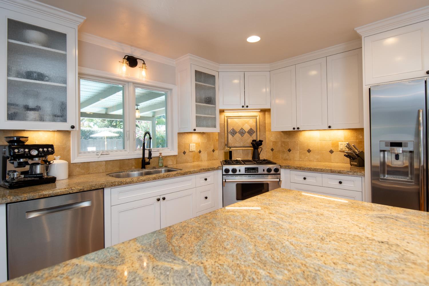 1220 Highland, Modesto, CA 95354