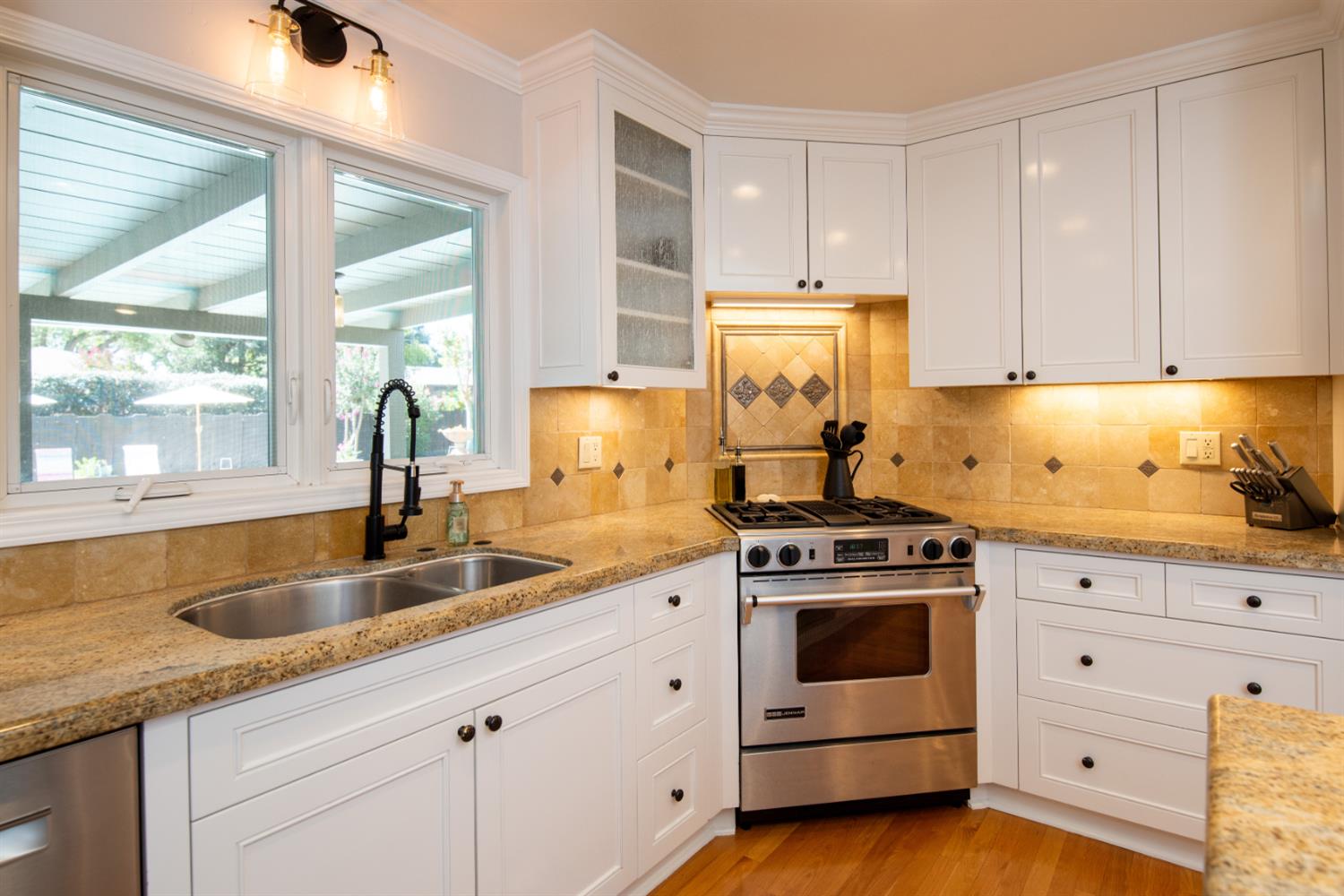 1220 Highland, Modesto, CA 95354