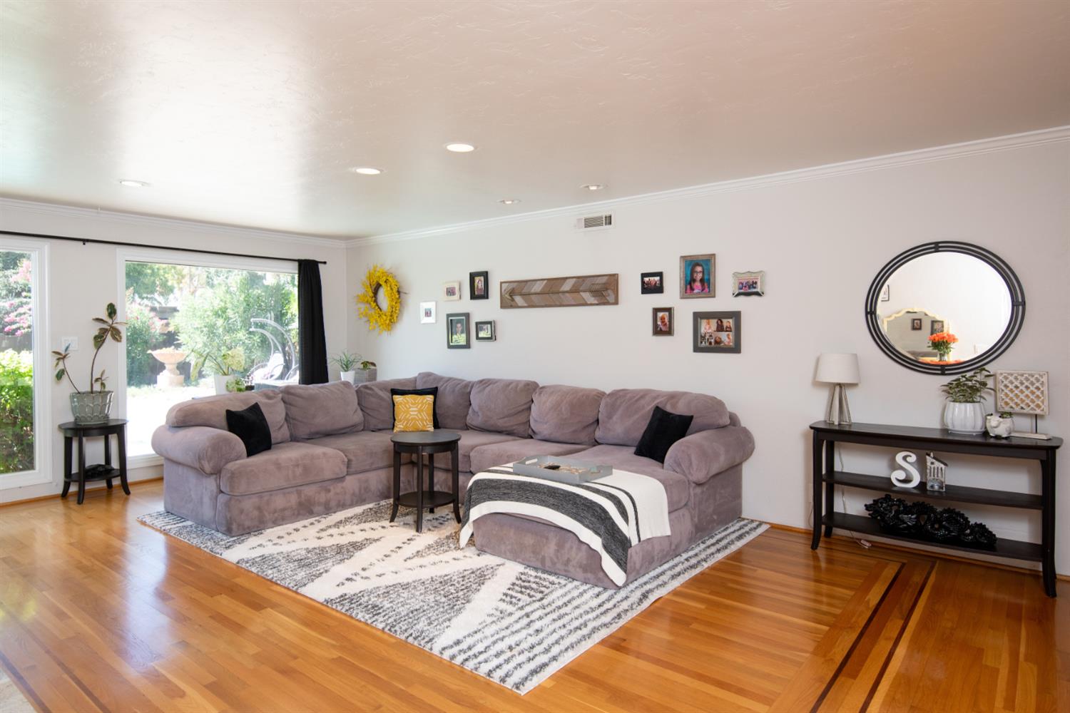 1220 Highland, Modesto, CA 95354