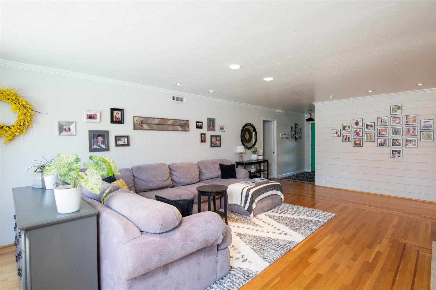 1220 Highland, Modesto, CA 95354