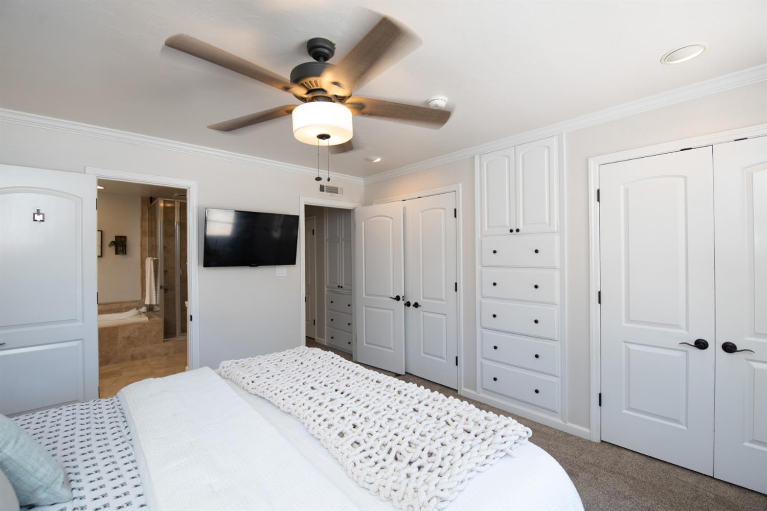 1220 Highland, Modesto, CA 95354