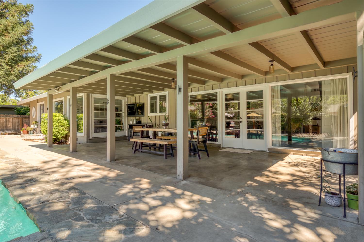 1220 Highland, Modesto, CA 95354