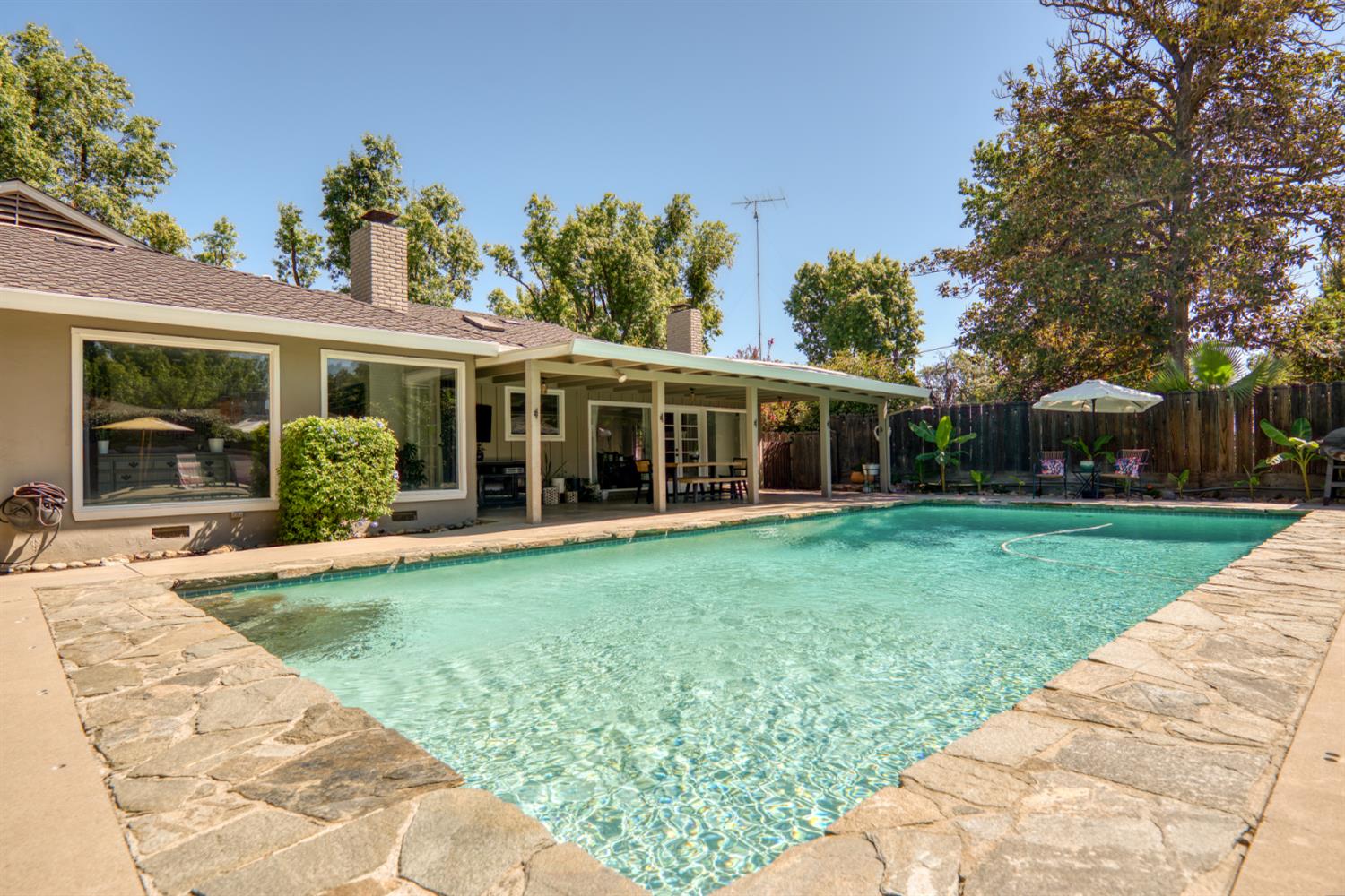 1220 Highland, Modesto, CA 95354