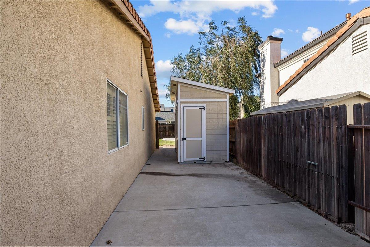 1193 Williams Ct, Manteca, CA 95337