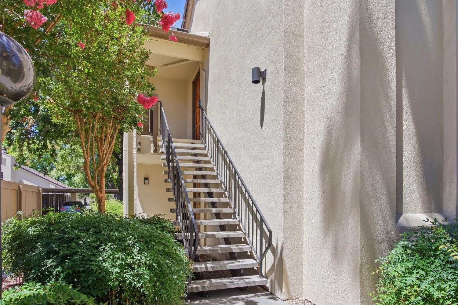 3700 Tully Rd #48, Modesto, CA 95356