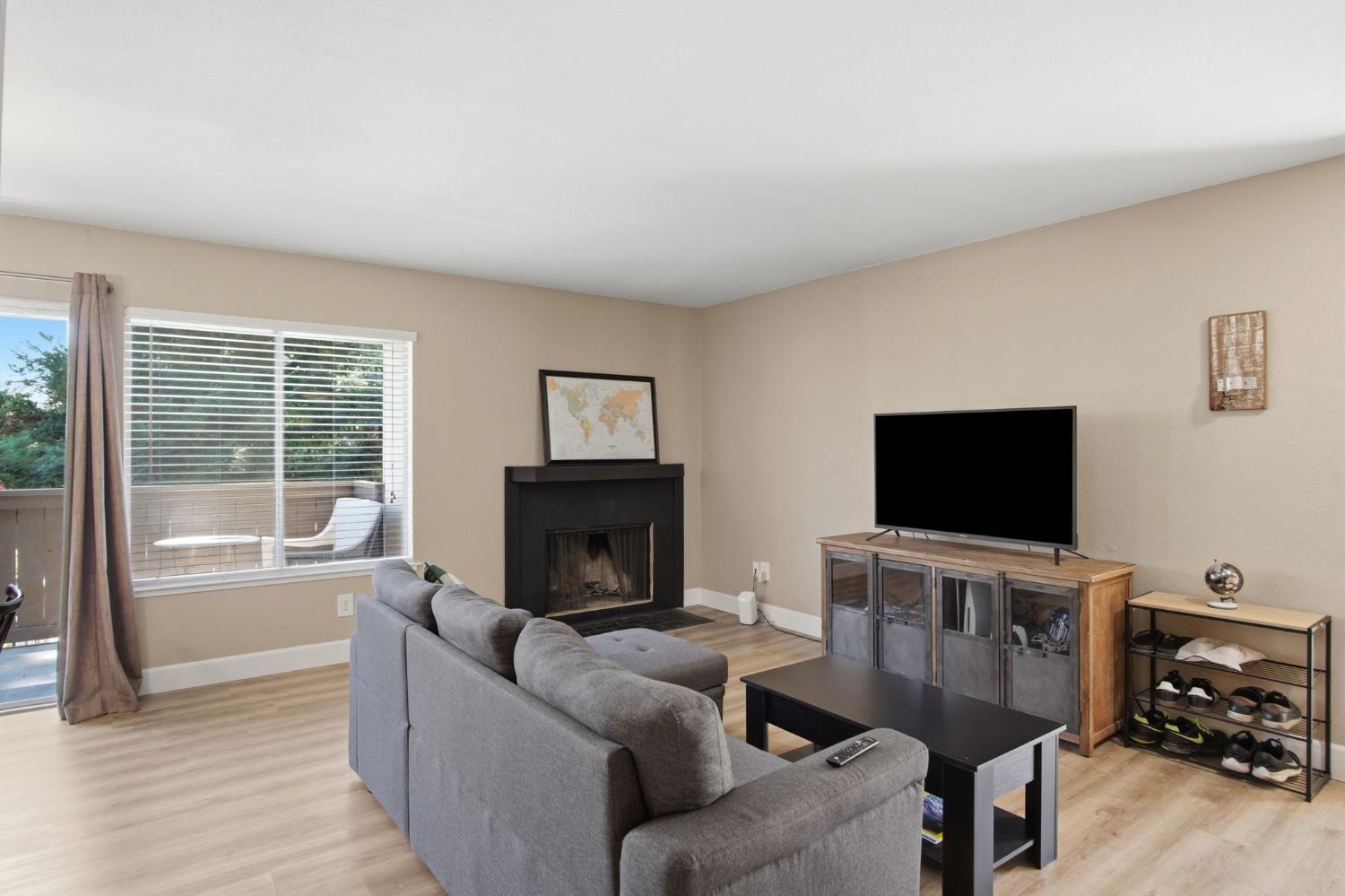 3700 Tully Rd #48, Modesto, CA 95356