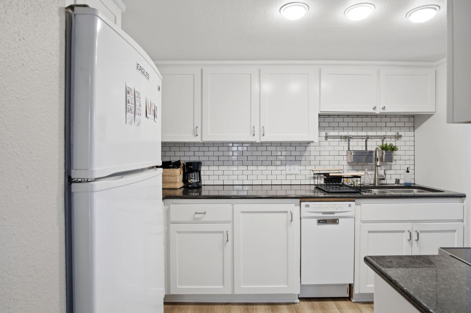 3700 Tully Rd #48, Modesto, CA 95356