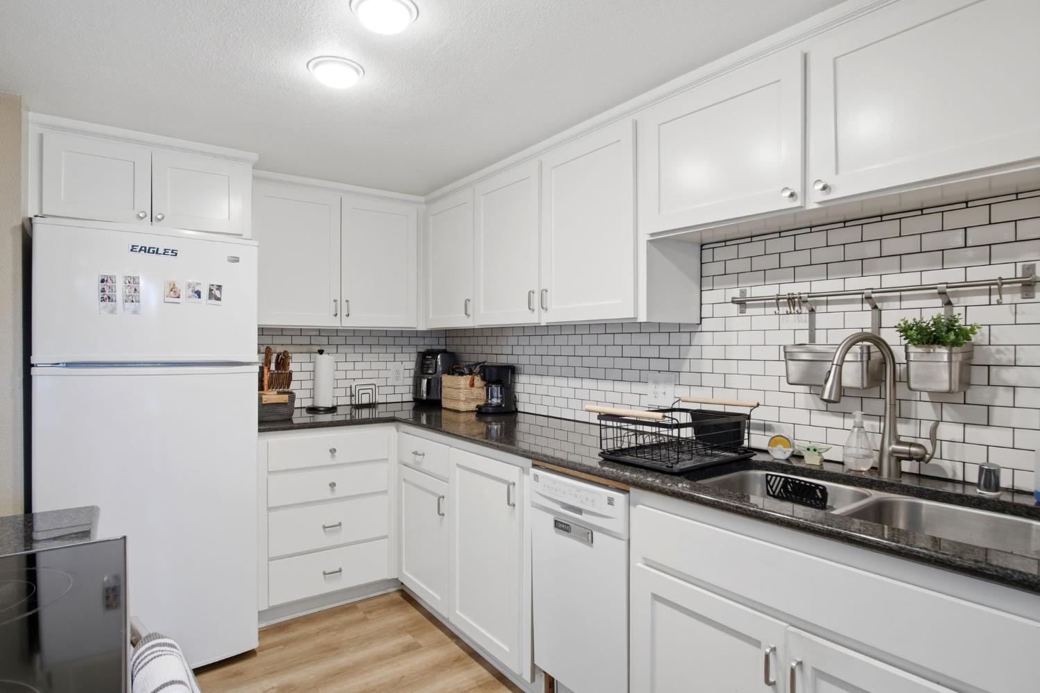 3700 Tully Rd #48, Modesto, CA 95356