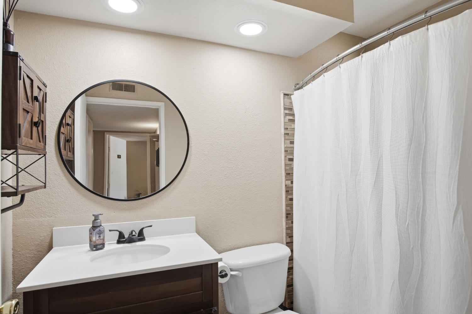 3700 Tully Rd #48, Modesto, CA 95356