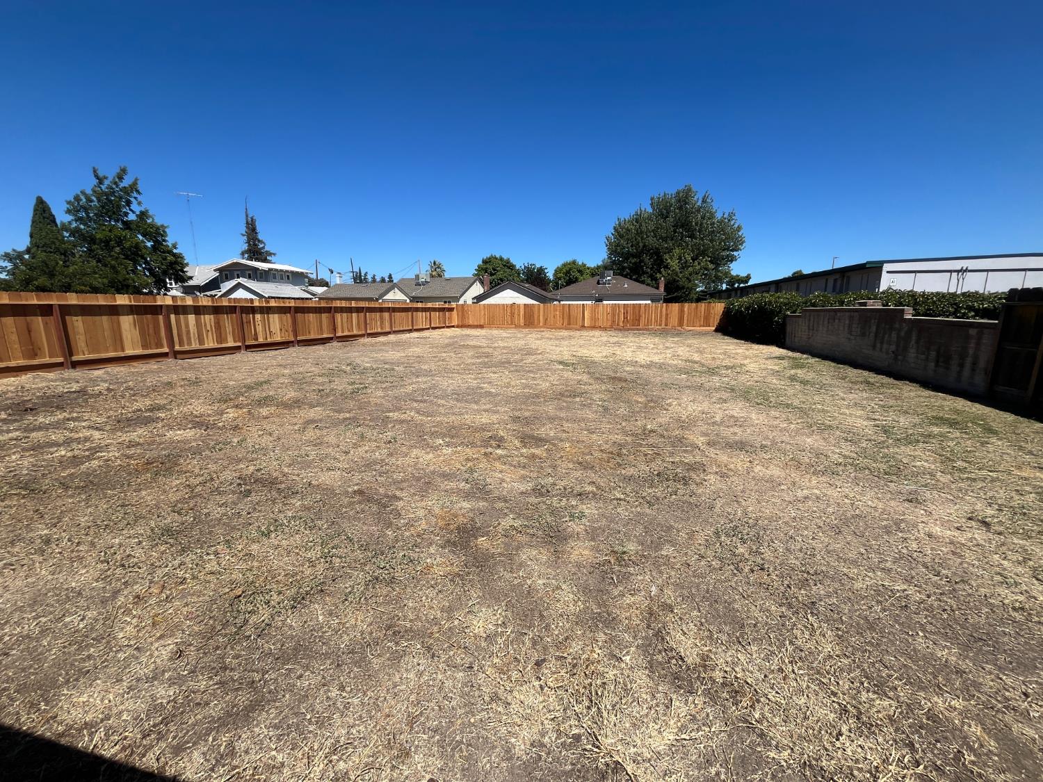 1520 Sunrise Ave., Modesto, CA 95350
