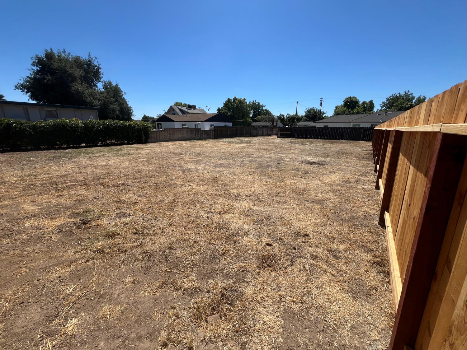 1520 Sunrise Ave., Modesto, CA 95350