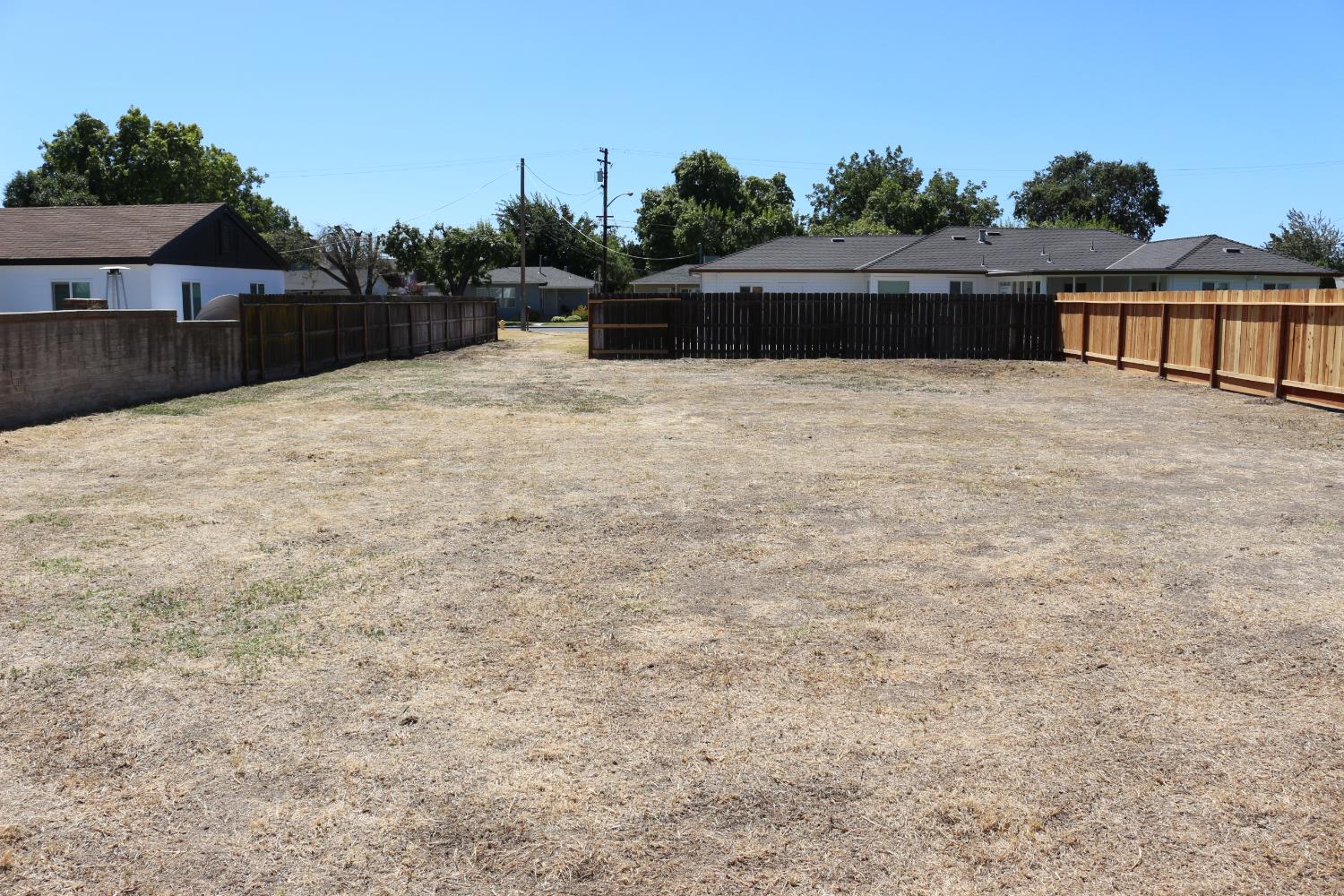 1520 Sunrise Ave., Modesto, CA 95350