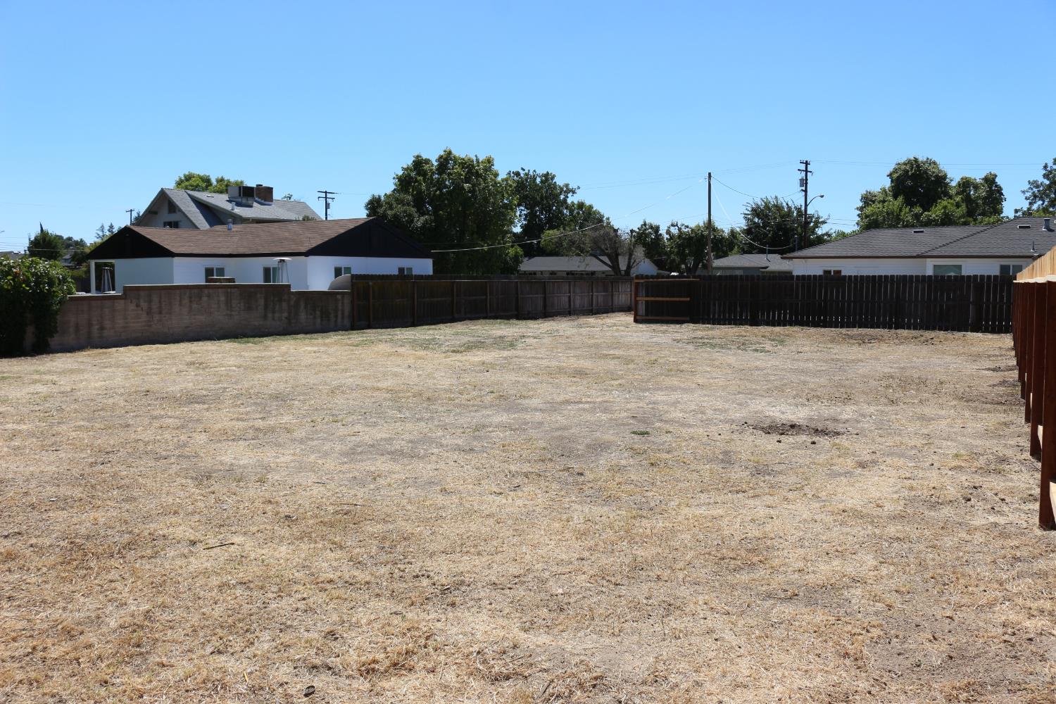 1520 Sunrise Ave., Modesto, CA 95350
