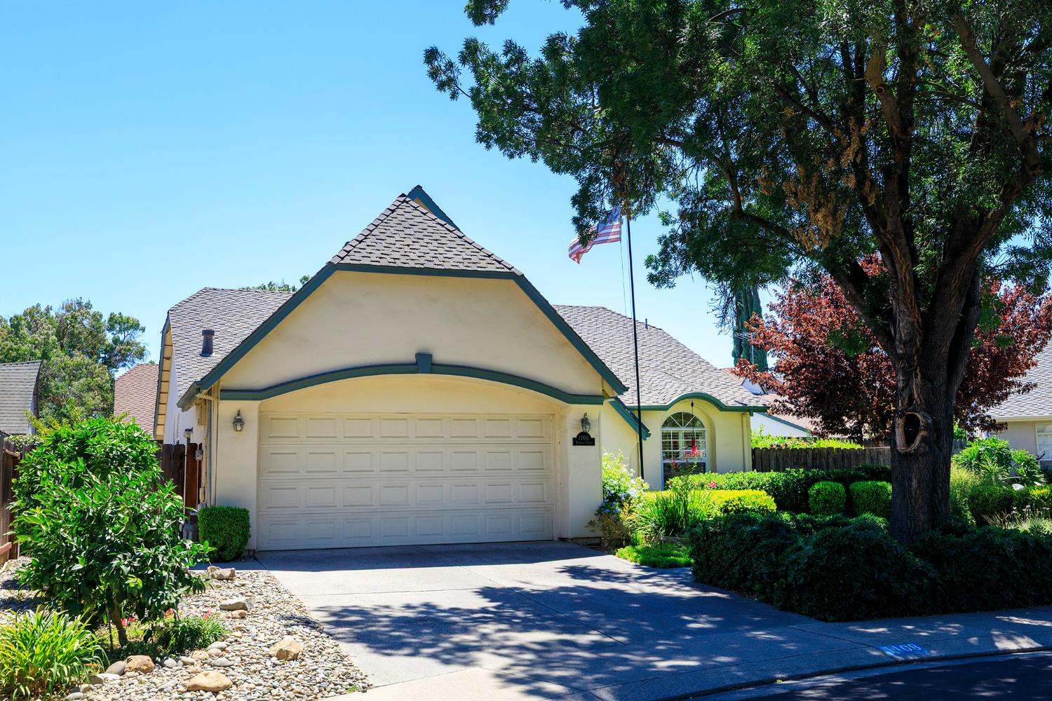 1108 Valencia Ct, Modesto, CA 95350