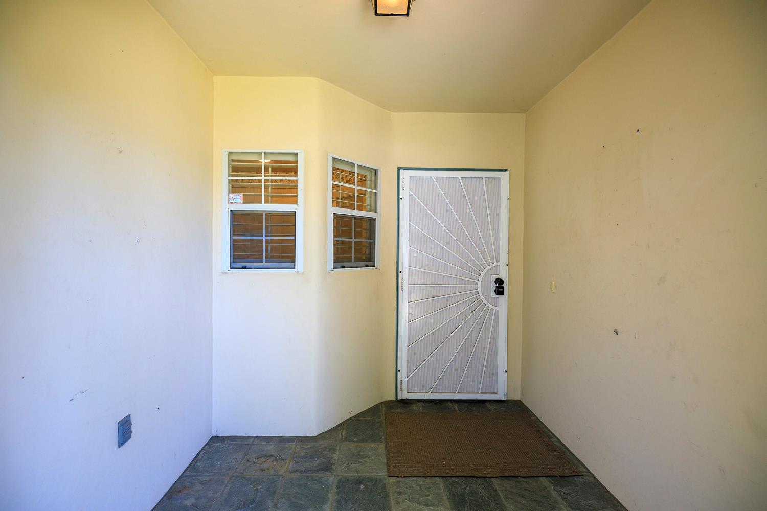 1108 Valencia Ct, Modesto, CA 95350