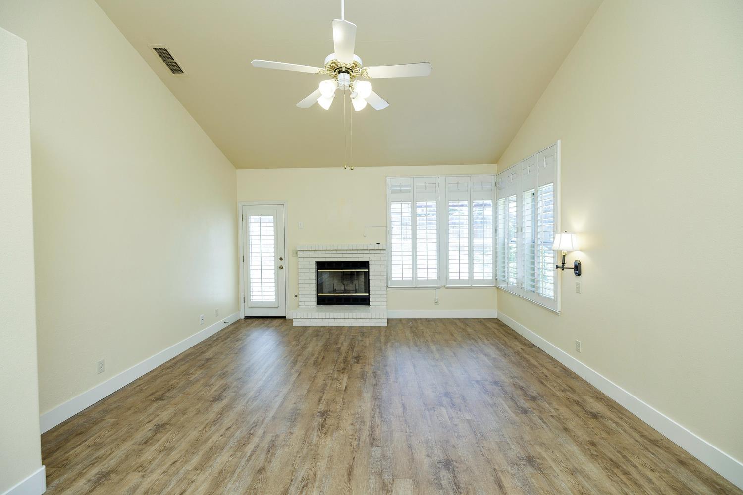 1108 Valencia Ct, Modesto, CA 95350