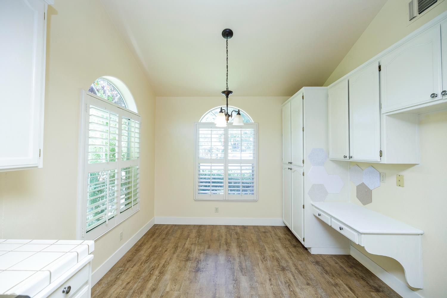 1108 Valencia Ct, Modesto, CA 95350