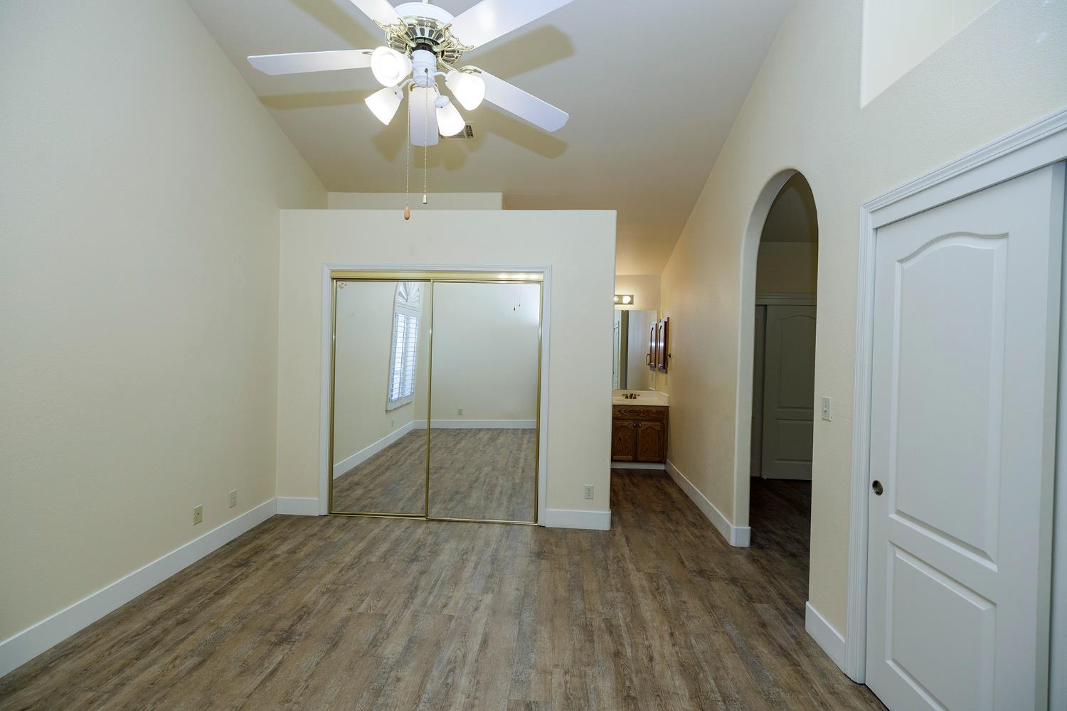 1108 Valencia Ct, Modesto, CA 95350