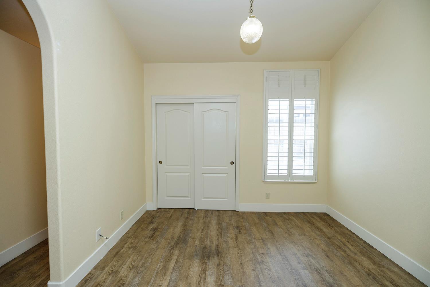 1108 Valencia Ct, Modesto, CA 95350