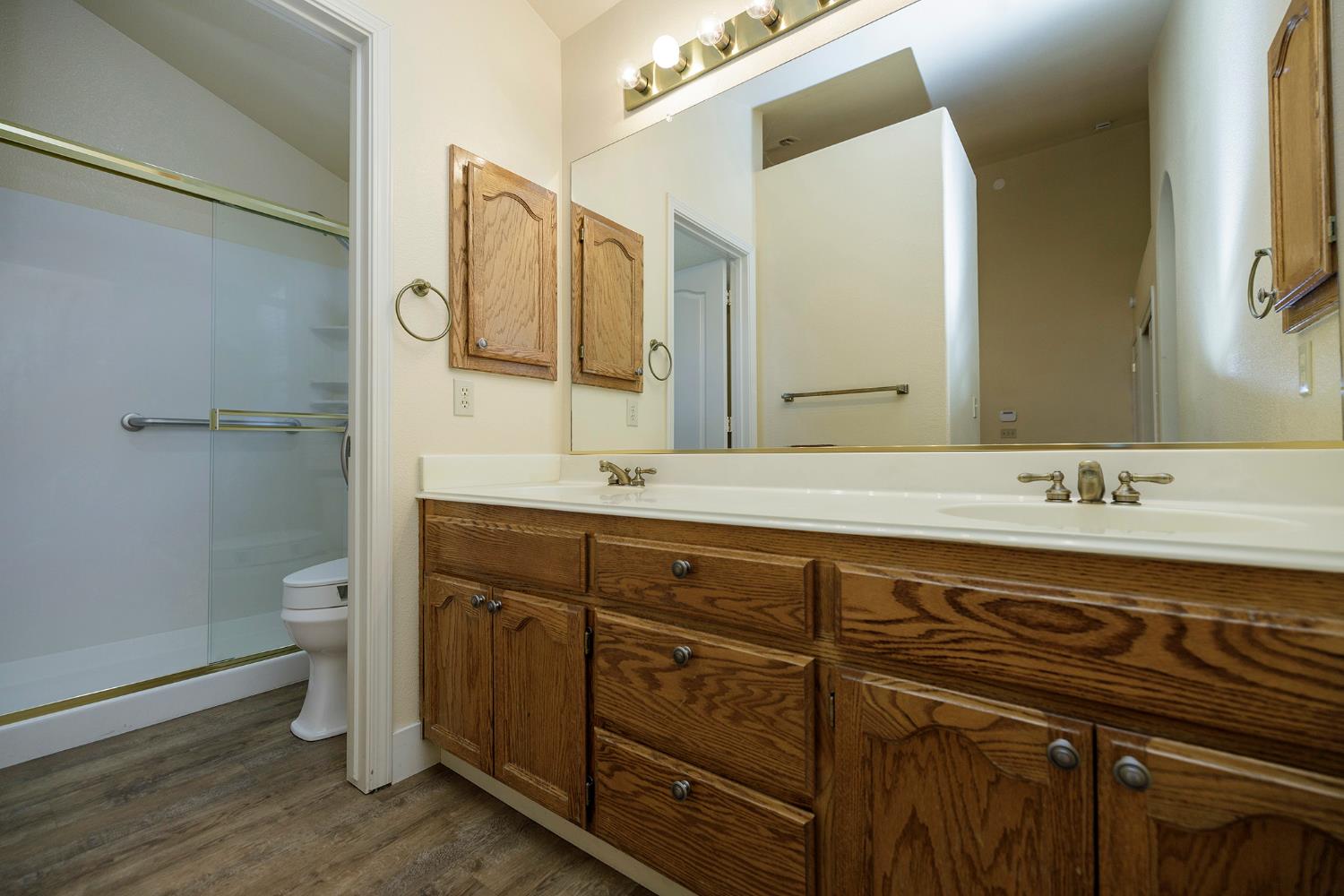 1108 Valencia Ct, Modesto, CA 95350