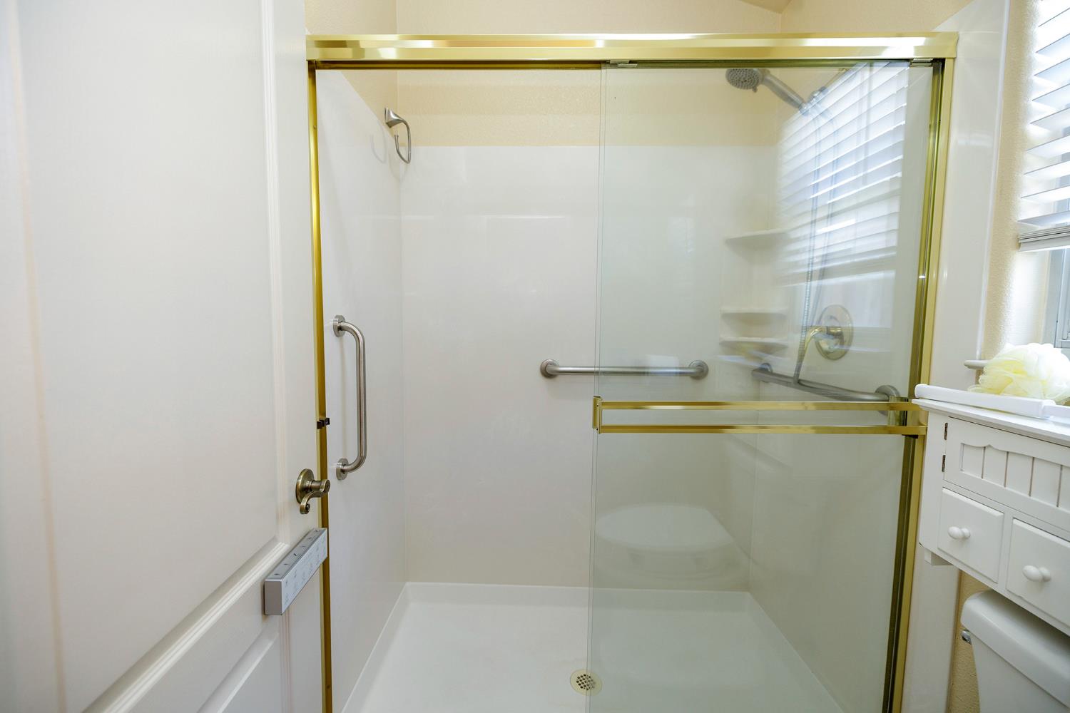 1108 Valencia Ct, Modesto, CA 95350