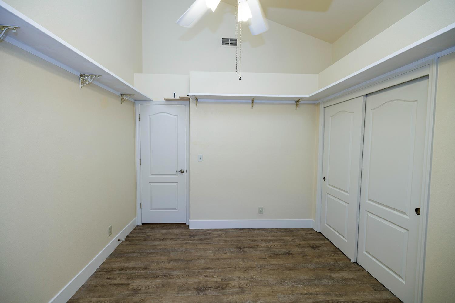 1108 Valencia Ct, Modesto, CA 95350