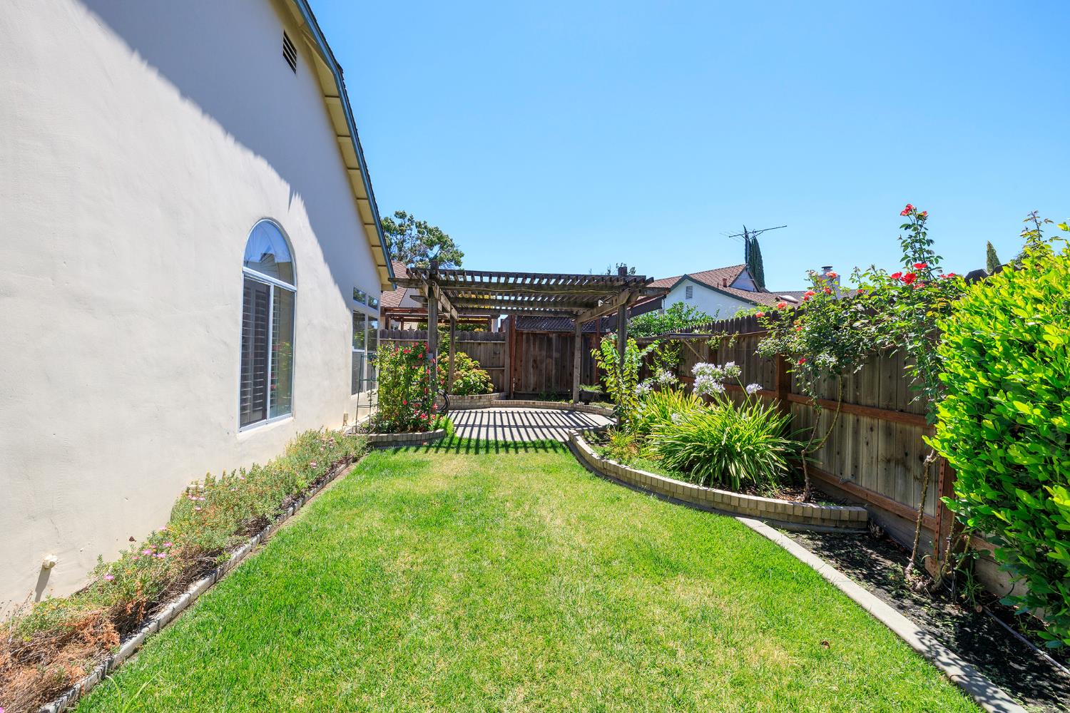 1108 Valencia Ct, Modesto, CA 95350