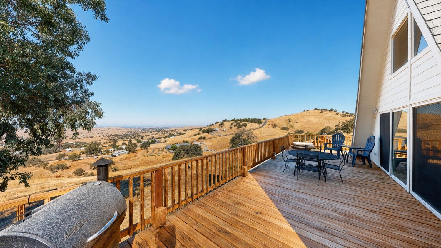9915 Villarreal Dr, La Grange, CA 95329