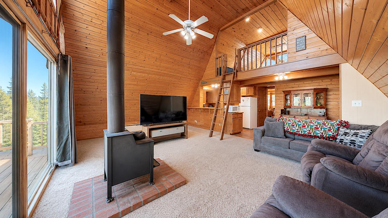 9915 Villarreal Dr, La Grange, CA 95329