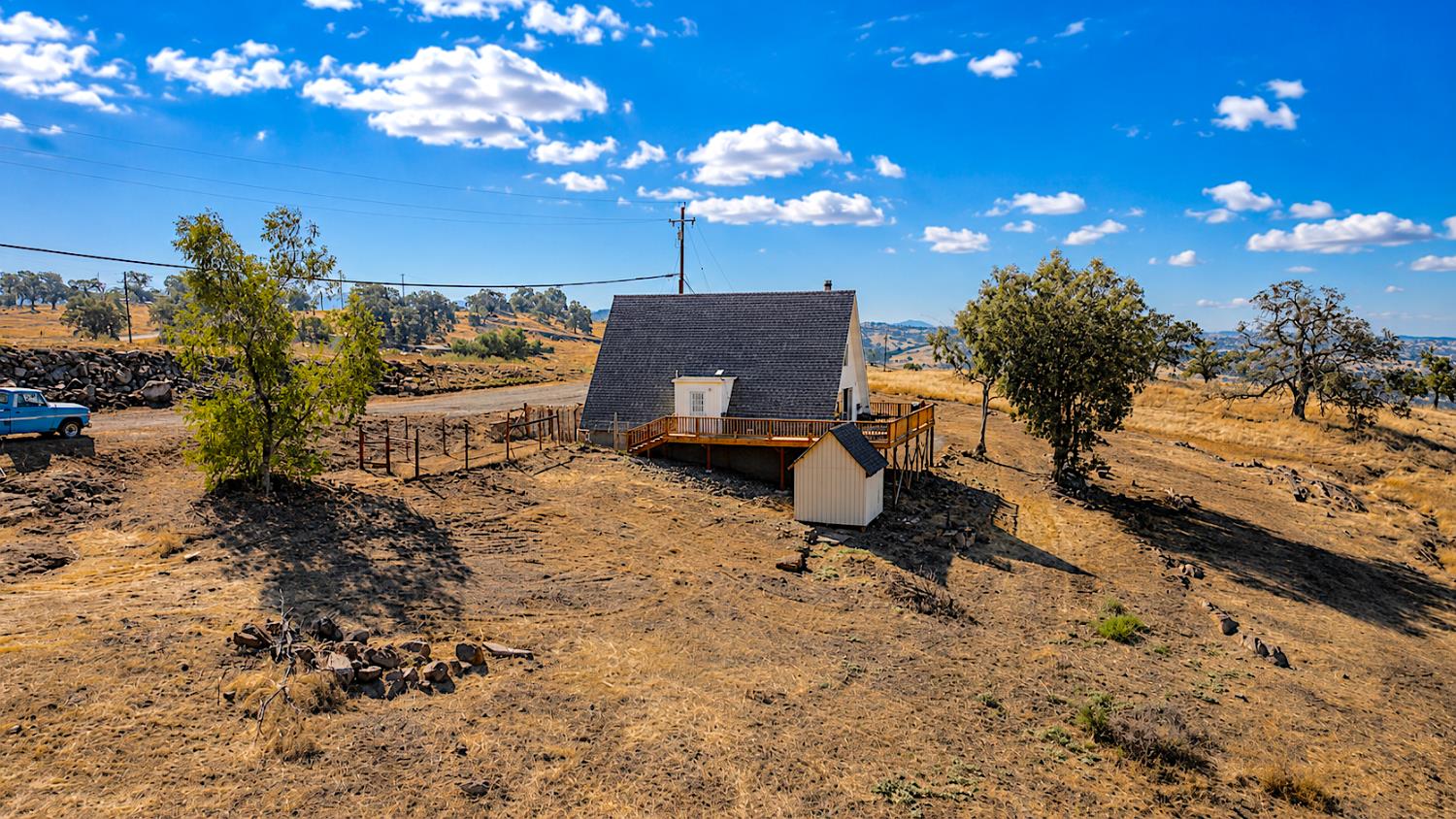 9915 Villarreal Dr, La Grange, CA 95329