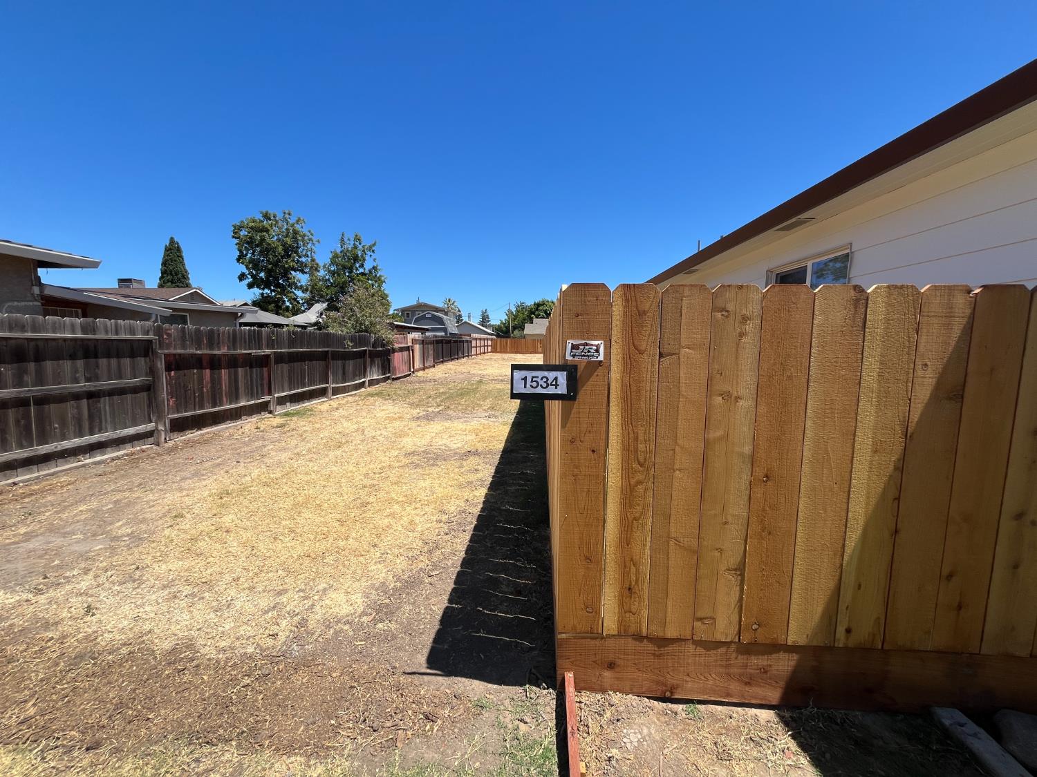 1534 Sunrise Ave., Modesto, CA 95350