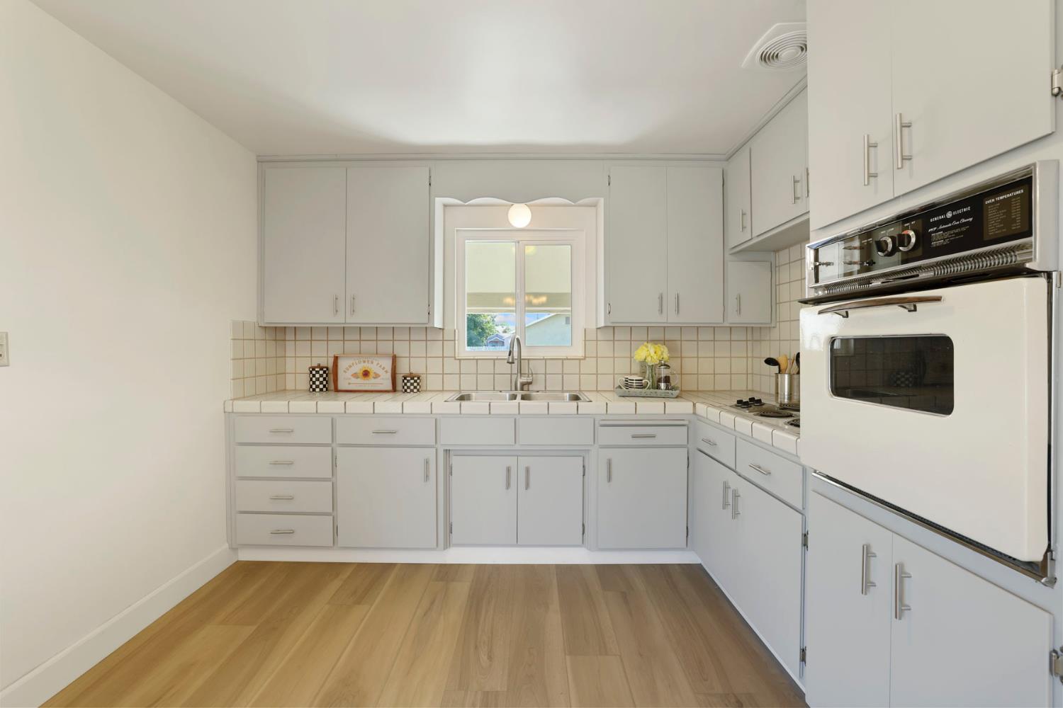 436 N Fremont St, Manteca, CA 95336