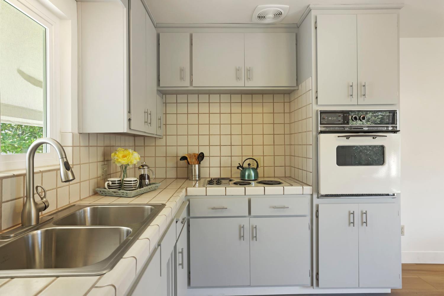 436 N Fremont St, Manteca, CA 95336