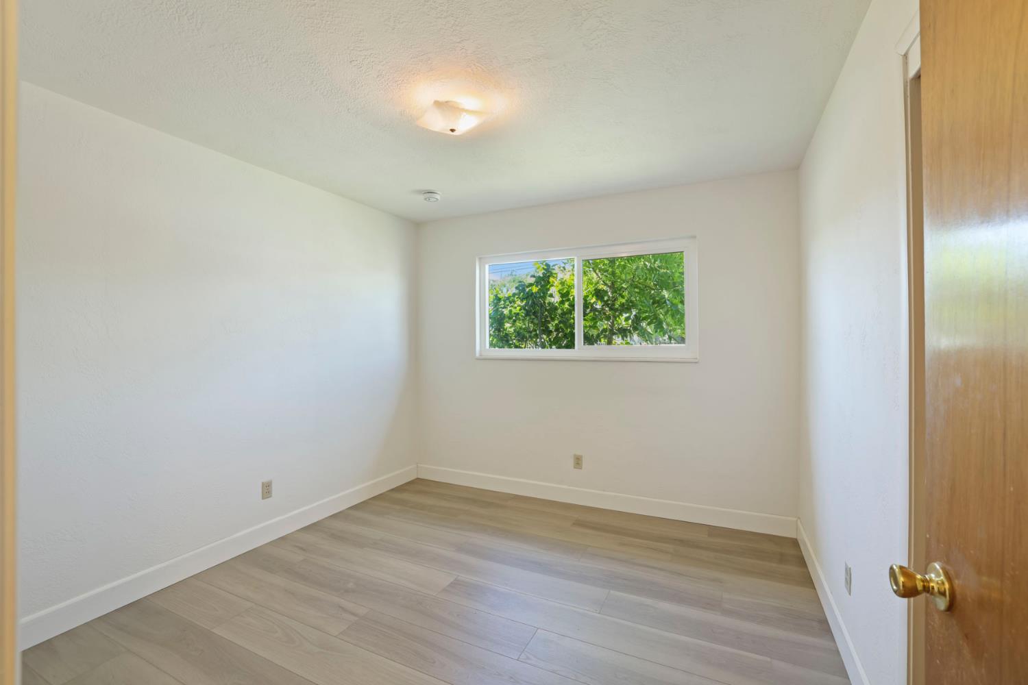436 N Fremont St, Manteca, CA 95336