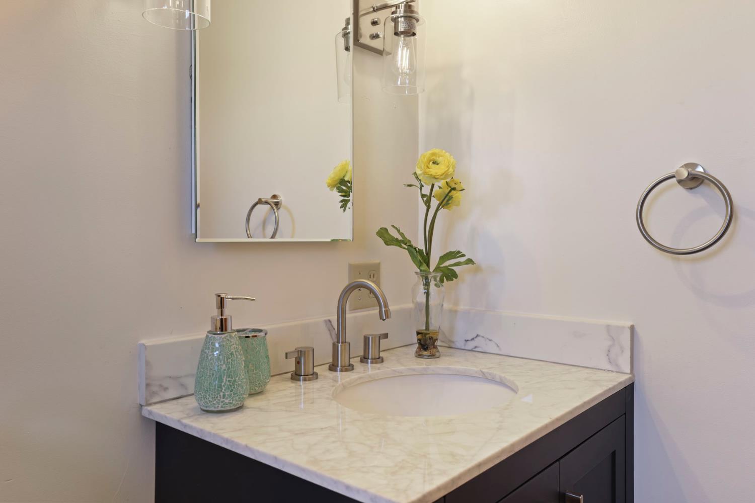 436 N Fremont St, Manteca, CA 95336