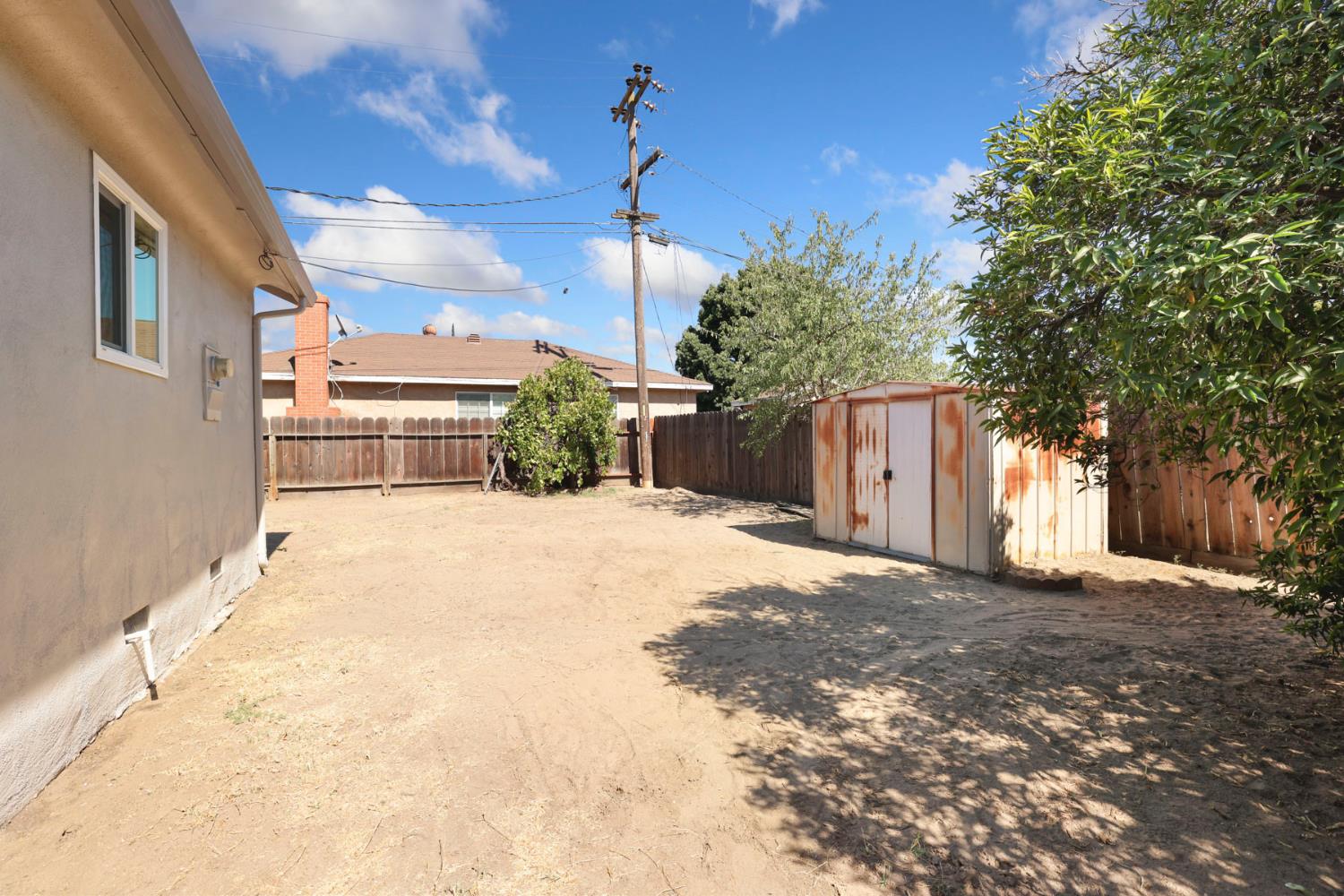 436 N Fremont St, Manteca, CA 95336