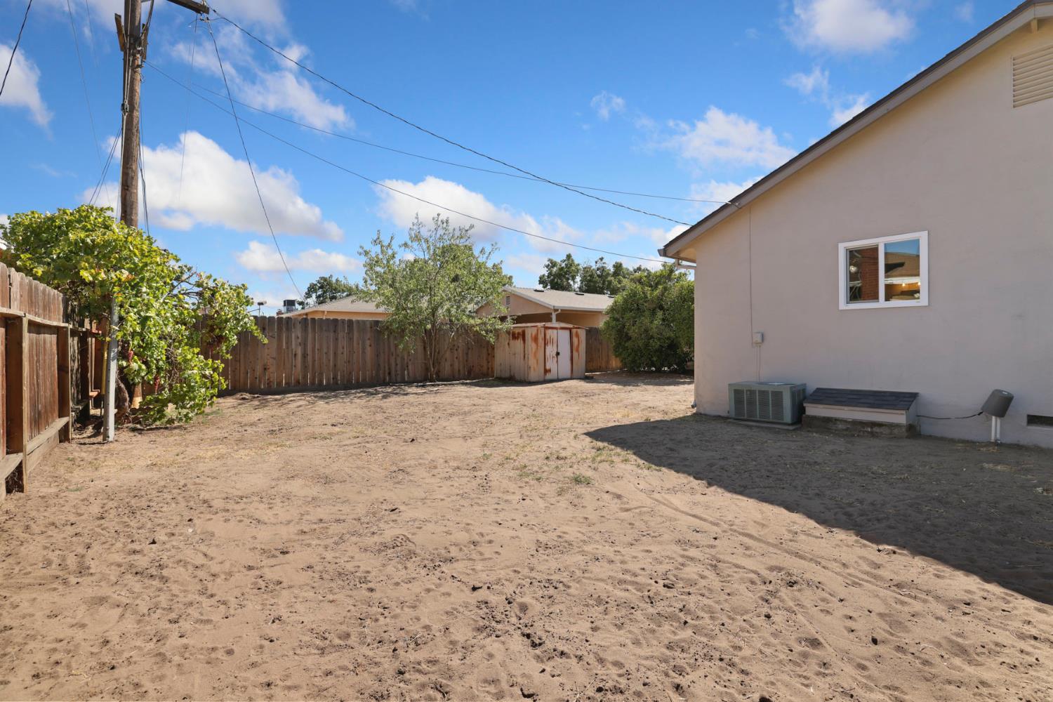 436 N Fremont St, Manteca, CA 95336