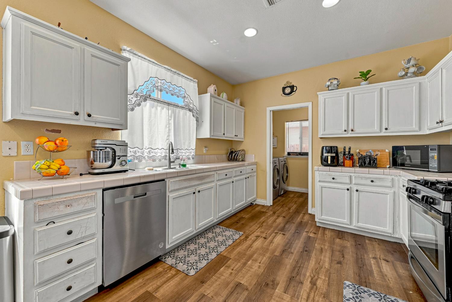 63 Maia Ct, Merced, CA 95341