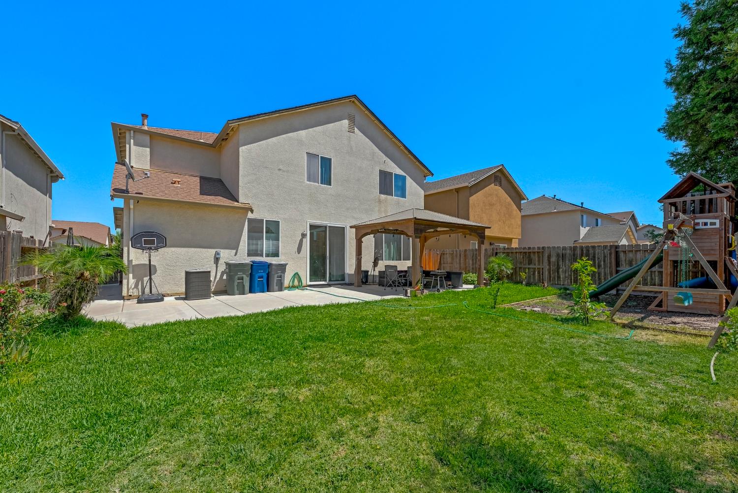 63 Maia Ct, Merced, CA 95341